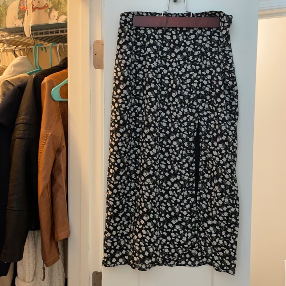 Abercrombie & Fitch floral midi skirt
